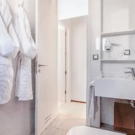 Livvo Calderones - Adults Recommended