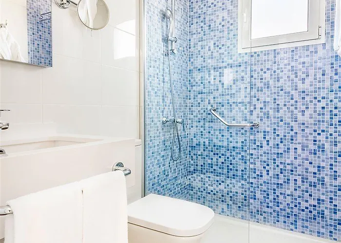 Livvo Calderones - Adults Recommended 4*