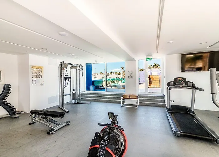 Livvo Calderones - Adults Recommended