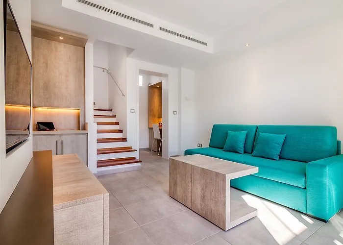 Livvo Calderones - Adults Recommended