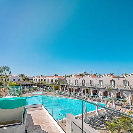 Livvo Calderones - Adults Recommended 4*